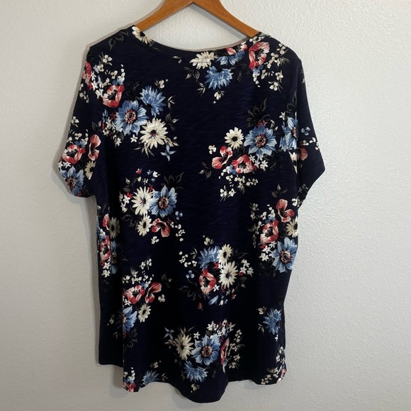 Torrid Floral V-Neck T-Shirt Size 3 – Navy Blue Cotton Modal Short Sleeve Top - Picture 6 of 12